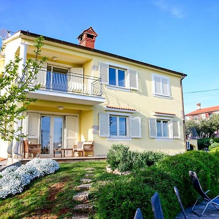 Apartment Laetitia Kastelir Exterior photo